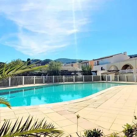Island Of Calm With Sea View Saint Tropez