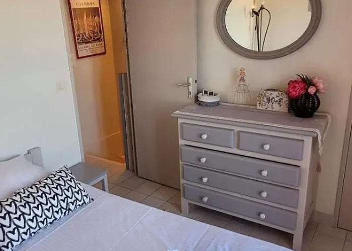 Island Of Calm With Sea View Appartement